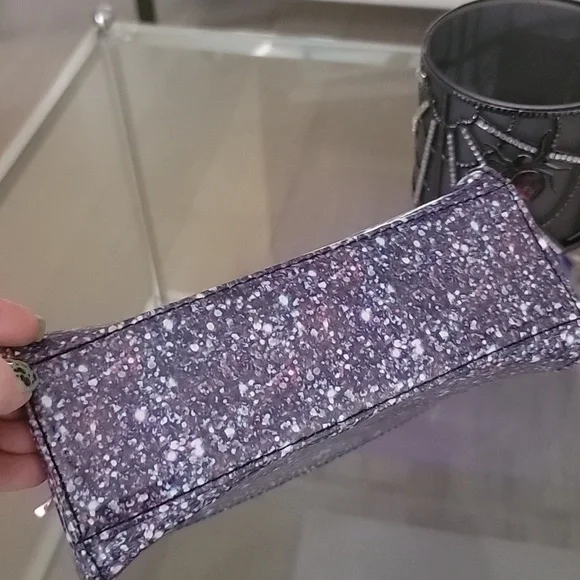 Betsy Johnson handbag/cross body bag! NWOT Super cute!!! - Picture 6 of 8